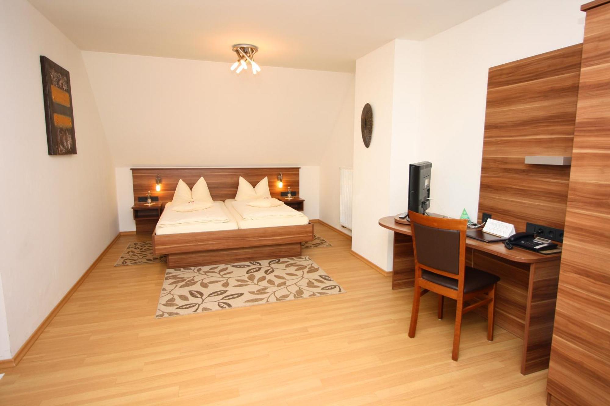 Hotel Landgasthof Euringer Oberstimm ภายนอก รูปภาพ