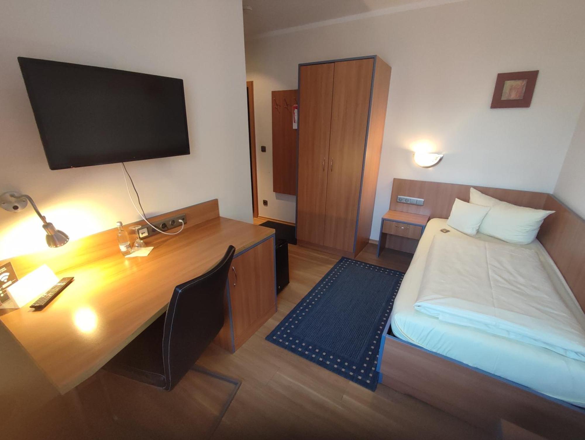 Hotel Landgasthof Euringer Oberstimm ภายนอก รูปภาพ